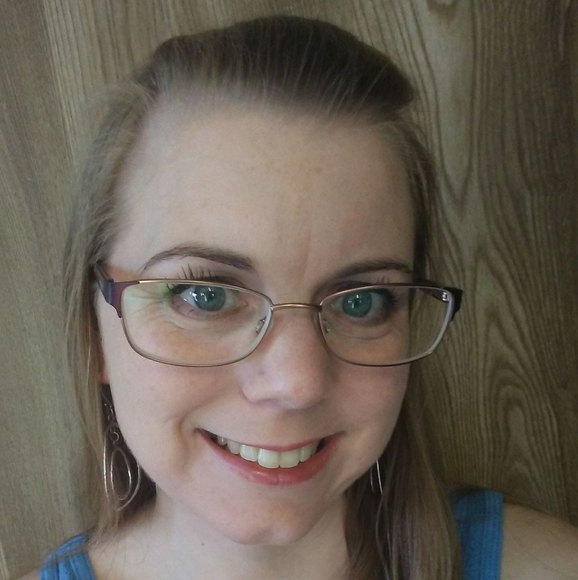 Meet your Posher, Andrea - Picture 1 of 1